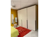 Armadio ante scorrevoli in laminato opaco Ego di Santalucia