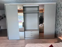 Armadio con ante scorrevoli�design�Strip Tomasella a prezzo ribassato