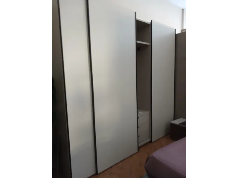 Armadio in laminato opaco Yard a marchio Kico scontato -45%