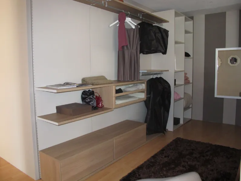 Armadio con cabina armadiomodernoWood Corazzin a prezzo scontato
