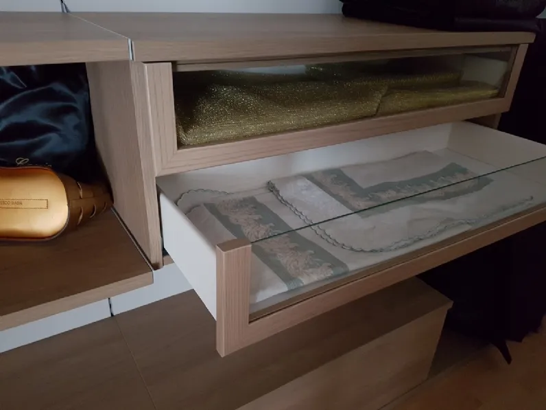 Armadio con cabina armadiomodernoWood Corazzin a prezzo scontato