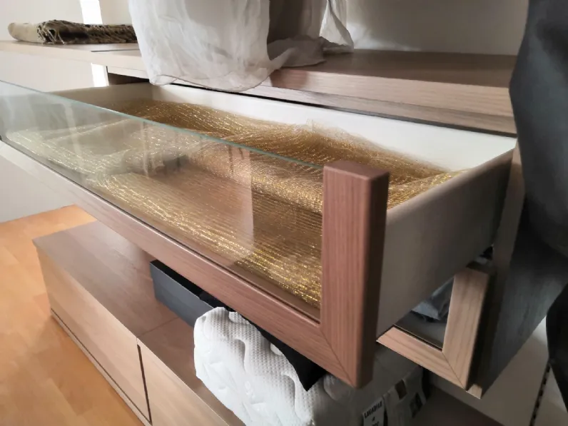 Armadio con cabina armadiomodernoWood Corazzin a prezzo scontato
