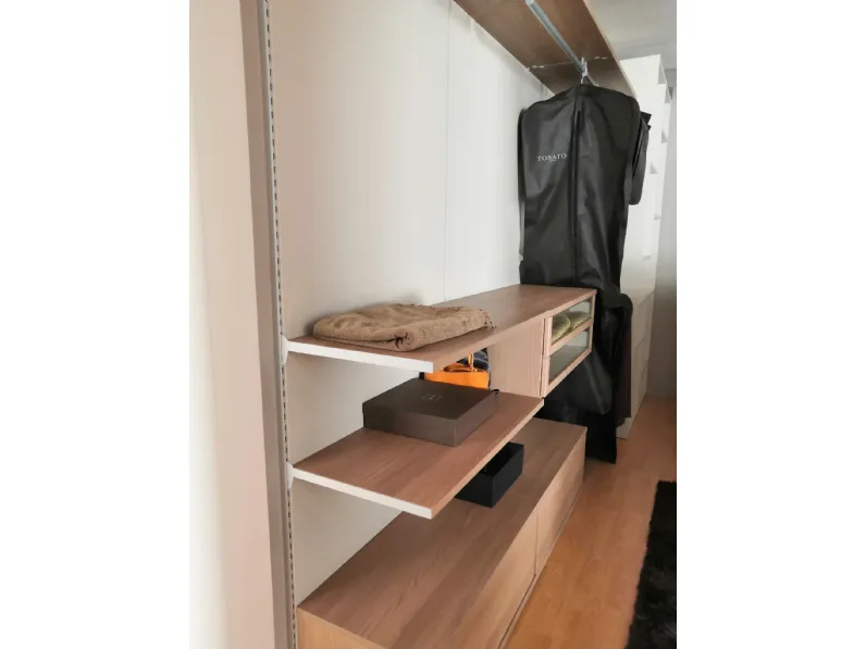 Armadio con cabina armadiomodernoWood Corazzin a prezzo scontato