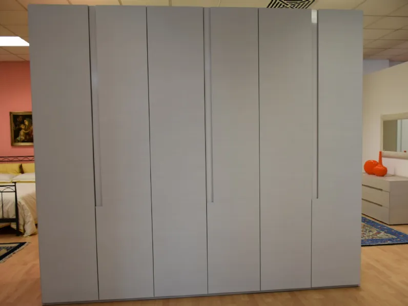 Armadio con sei ante in legno Regolo di Mazzali in Offerta Outlet