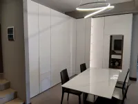Armadio Core realizzato in laminato materico di Caccaro scontato -45%