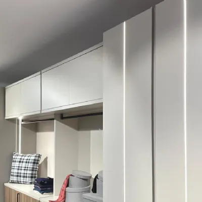 Armadio di La casa moderna modello Incanto in laminato opaco con sconto -50%