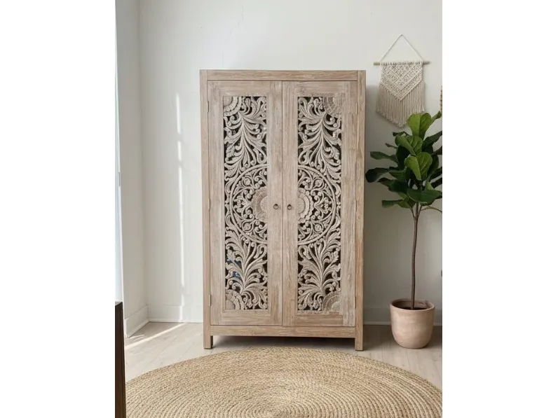 Armadio scontato 31% modello Armadio intagliato teak decapato di Outlet etnico