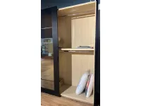 Armadio con ante scorrevolimodernoDiscovery Doimo design a prezzo ribassato