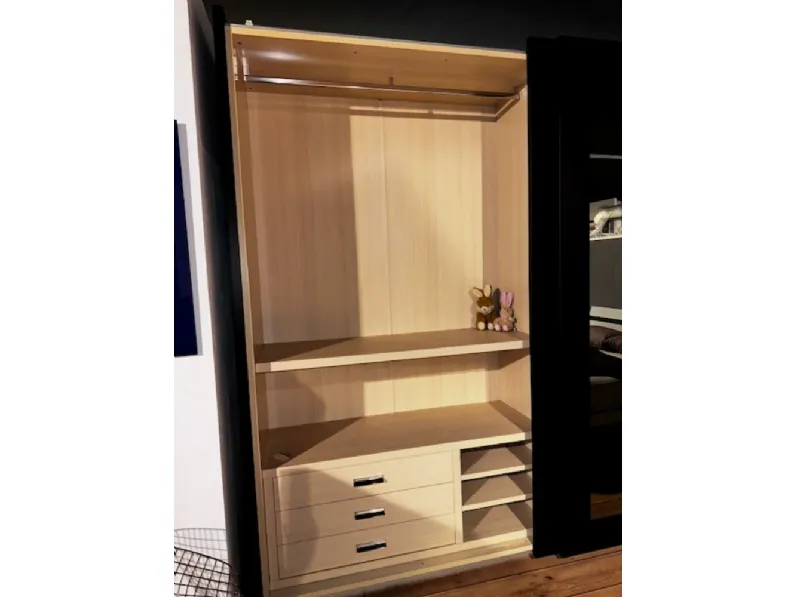 Armadio scontato 44% modello Discovery di Doimo design