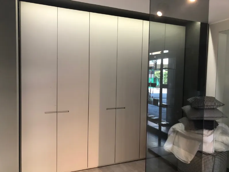 Armadio ante battenti in laccato opaco Elegant di Lema