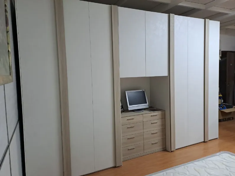 Armadio Format S75 a otto ante a prezzo Outlet