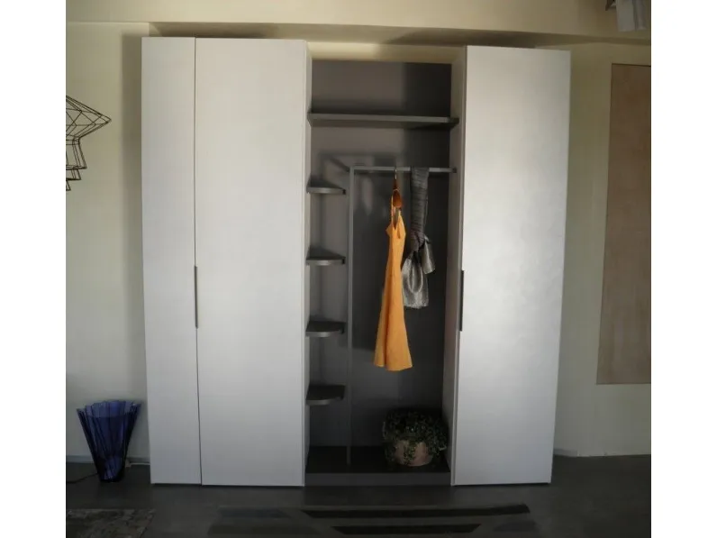 Armadio di Mab modello Idea in laminato opaco con sconto -37%