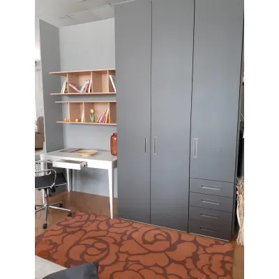 Armadio Elegant realizzato in laminato opaco di Corazzin scontato -39%