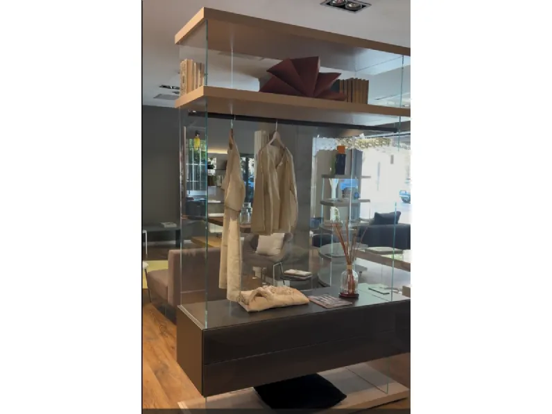 Armadio con cabina armadio a prezzo scontato modello Air walk in closet di Lago 