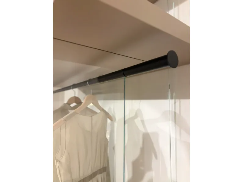 Armadio con cabina armadio a prezzo scontato modello Air walk in closet di Lago 