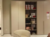 Armadio di Collezione esclusiva modello Kare in laccato opaco con sconto -48%