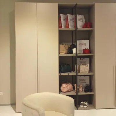 Armadio di Collezione esclusiva modello Kare in laccato opaco con sconto -48%
