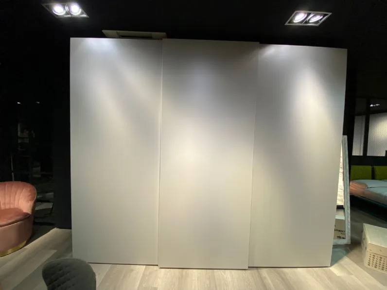 Armadio Liscia Tomasella con ante scorrevoli SCONTATO a PREZZI OUTLET