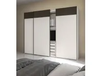 Armadio Logic realizzato in laminato opaco di Marka scontato -25%