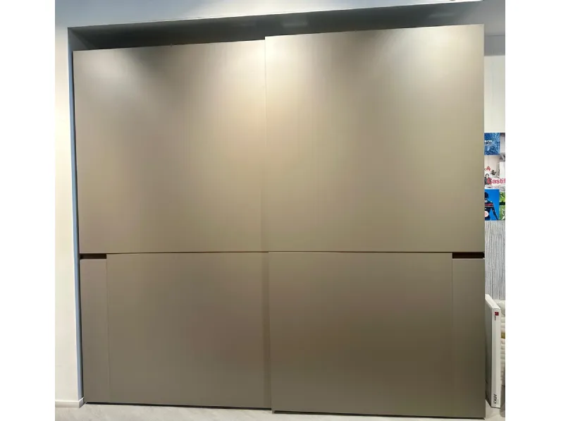 Armadio ante scorrevoli in laminato opaco Master di Santalucia