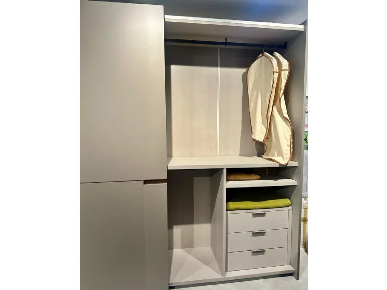 Armadio ante scorrevoli in laminato opaco Master di Santalucia