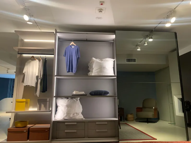 Progetta interni con l'armadio design Mod. Crystal + walk in closet Novamobili a prezzi outlet -50%!