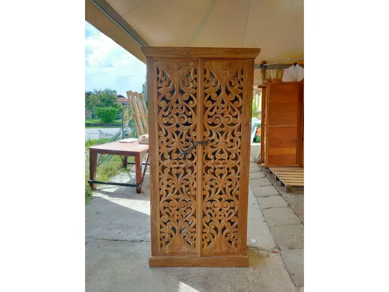 Scopri il prezzo dell'armadio Armadio dispensa intagliato teak sbiancato 190 di Outlet etnico 