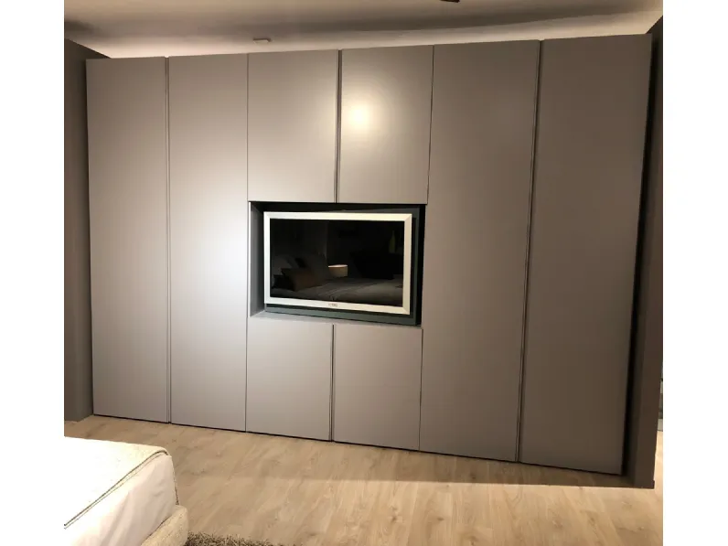 Armadio moderno About wardrobe�Novamobili�con un ribasso imperdibile