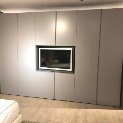 Armadio moderno About wardrobe�Novamobili�con un ribasso imperdibile