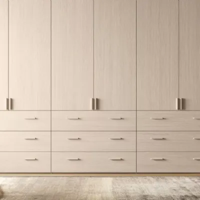 Armadio con ante battenti a prezzo scontato modello Armadio piano di Munari 