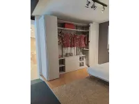 Armadio Camerino realizzato in laminato materico di Caccaro scontato -40%