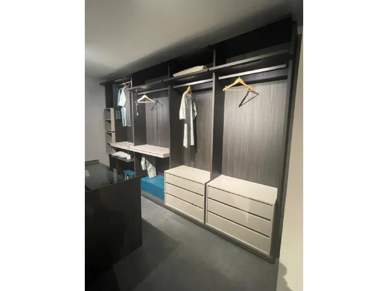 Armadio in legno Cv 523 cabina armadio ben a marchio Novamobili scontato -60%