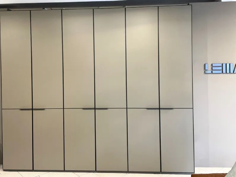 Armadio Kyn Lema con ante battenti SCONTATO a PREZZI OUTLET