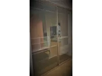 Armadio Cabina armadio con ante scorrevoli vetro brunito con attrezzatura interna legno e bianco  di Novamobili A PREZZO SCONTATO 60%