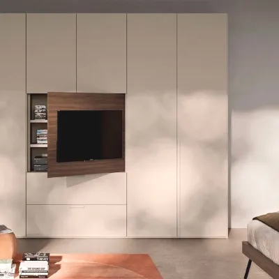 Armadio Armadio a 6 ante con elemento-tv centrale in promo-sconto del 40% Orme con ante battenti SCONTATO a PREZZI OUTLET