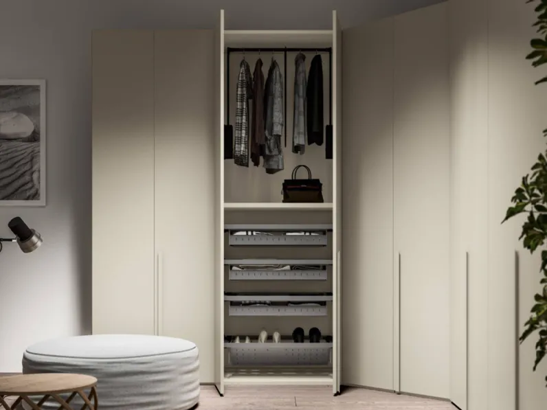 Armadio in laminato materico Power 29 a marchio Zg mobili scontato -40%