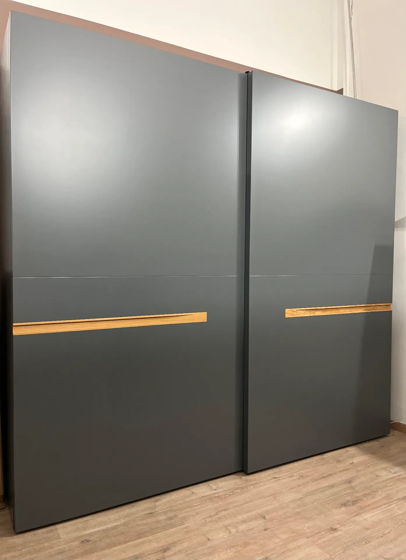 Armadietto Portachiavi Magnetico Concept Crystal – Design KN01 Serie Marmi – Lavagna In Vetro E Portachiavi 50 Ganci
