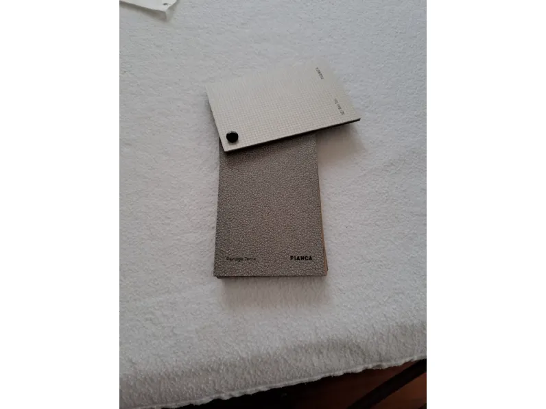 Armadio in laminato materico Sipario a marchio Pianca scontato -40%