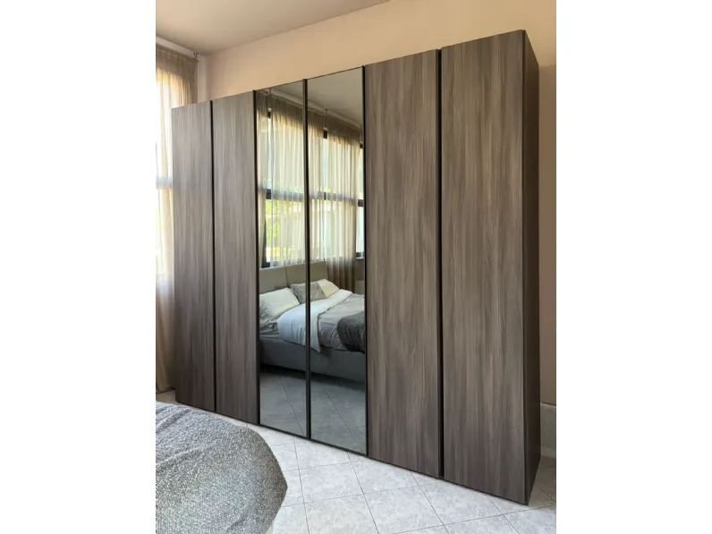 Armadio design Presa e moltoTagliabue mobilicon uno sconto imperdibile