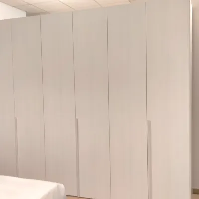 Armadio moderno 53 a 6 ante di Cinquanta3 a PREZZO OUTLET -30%
