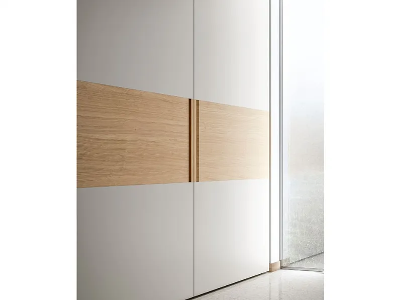 Armadio di Collezione esclusiva modello Vela in laccato opaco con sconto -25%