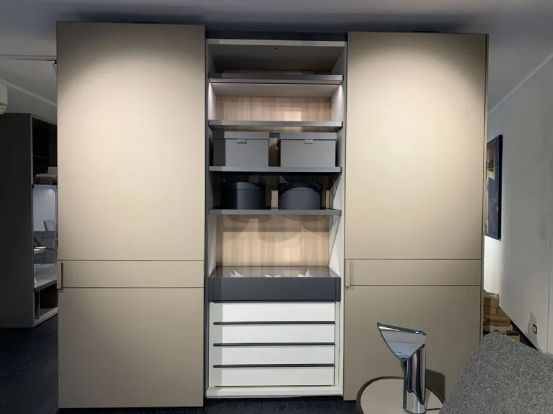 Armadio Cover Poliform con ante scorrevoli SCONTATO a PREZZI OUTLET