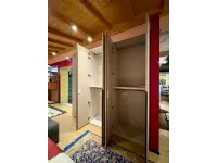 Armadio ante battenti in laminato materico modello Drop di Tomasella 