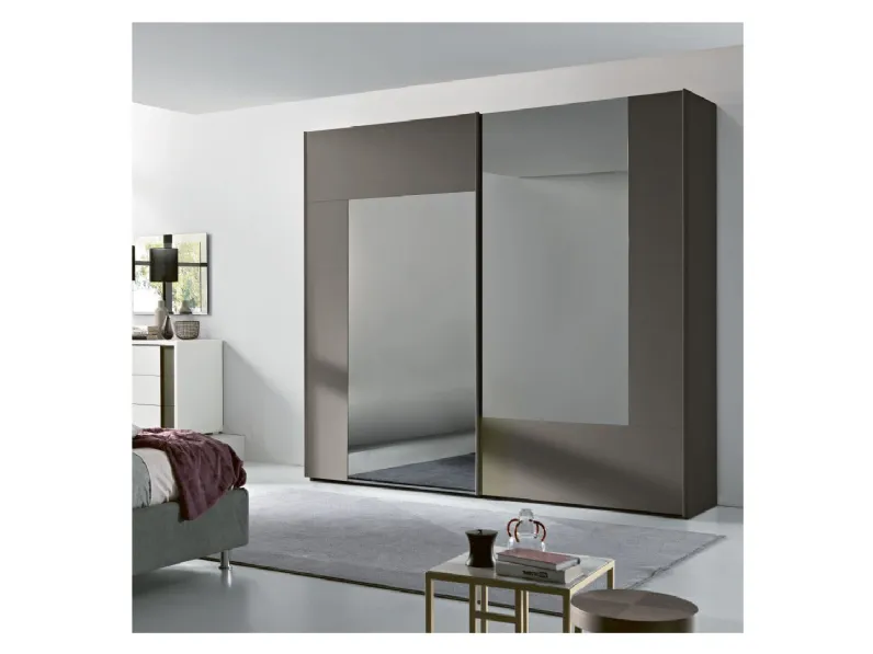 Armadio a 2 ante scorrevoli mod.luxury con specchi fumè in promo-sconto del 50% Gierre mobili a due ante a prezzo scontato
