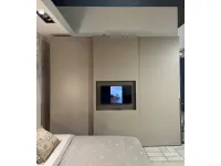 Armadio Armadio plana con tv realizzato in laccato opaco di Pianca scontato -20%