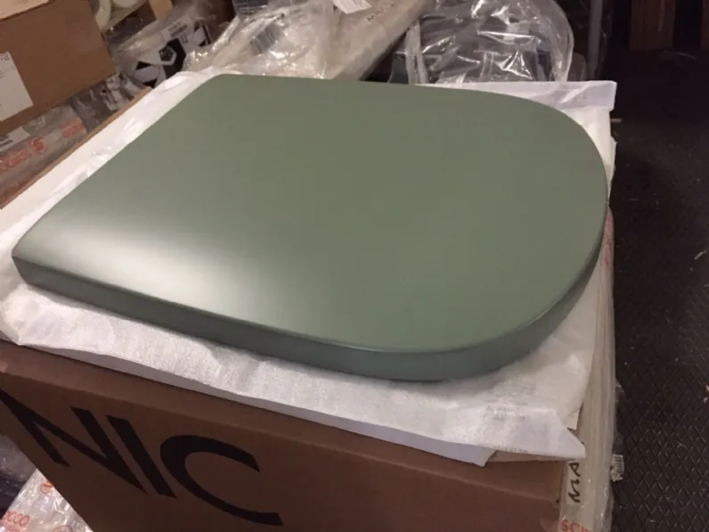Arredamento bagno: mobile Artigianale Nic design ovvio wc sospeso 003479067 + sedile verde 005437067 salvia opaco nuovo e imballato con forte sconto