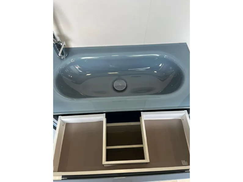 Mobile bagno in laccato lucido modello Lagu di Scavolini bathrooms in Offerta Outlet