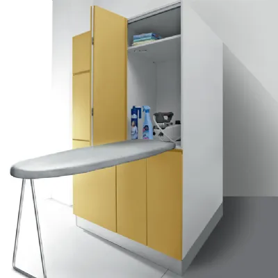 Composizione Birex modello Idrobox 10-bis. Colonna con asse da stiro estraibile e con 4 ante a soffietto.