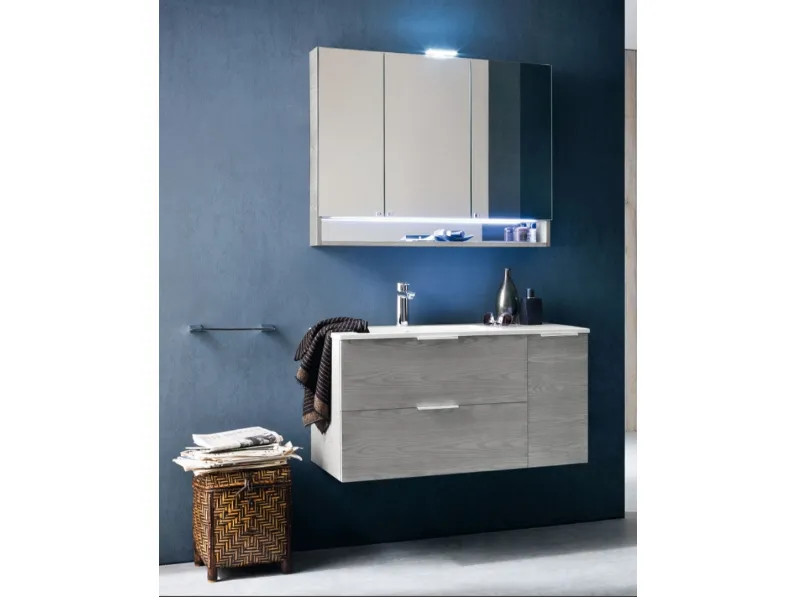 Mobile bagno sospeso Compab con specchiera contenitore in offerta