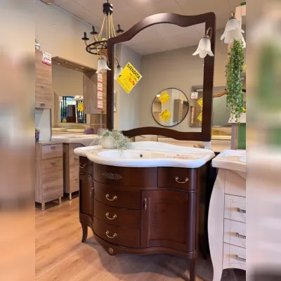 Mobile bagno in legno modello Mobile bagno artigianale finitura noce di Artigianale in Offerta Outlet